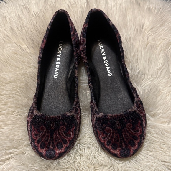 Lucky Brand Shoes - Lucky Brand Women's Black and Burgundy Flats